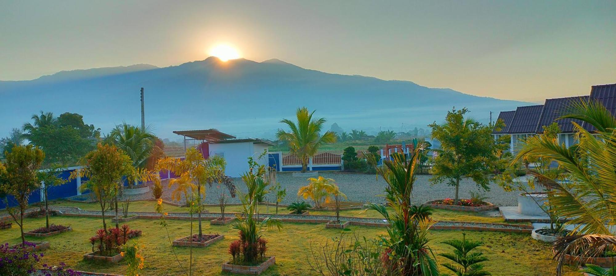 Poonsap Homestay Nan Exterior photo